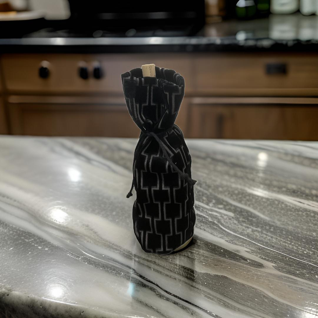 Black Raised Geometric Velvet Wine Bottle Bag